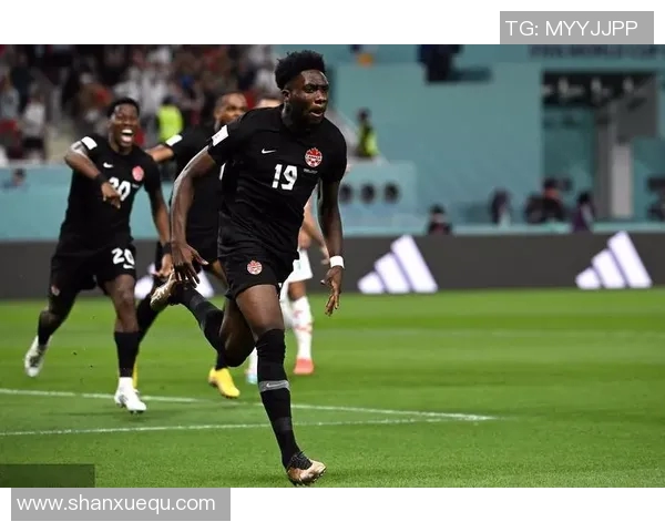 深圳足球队崛起之路:城市联赛中的拼搏与荣耀 深圳足球队崛起之路:城市联赛中的拼搏与荣耀