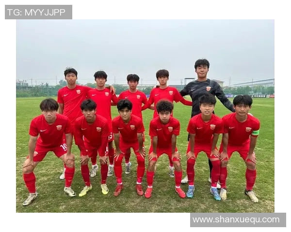 上海足球队在精英赛中的速度优势分析与表现点评 上海足球队在精英赛中的速度优势分析与表现点评