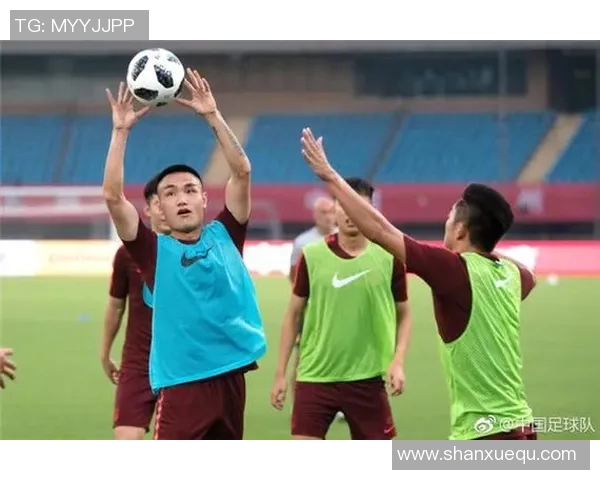 成都足球队在亚运会中的默契配合与战术执行全面分析 成都足球队在亚运会中的默契配合与战术执行全面分析