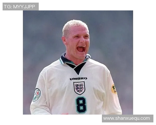 绿白球衣下的传奇足球明星是谁他在绿茵场上的辉煌成就揭秘